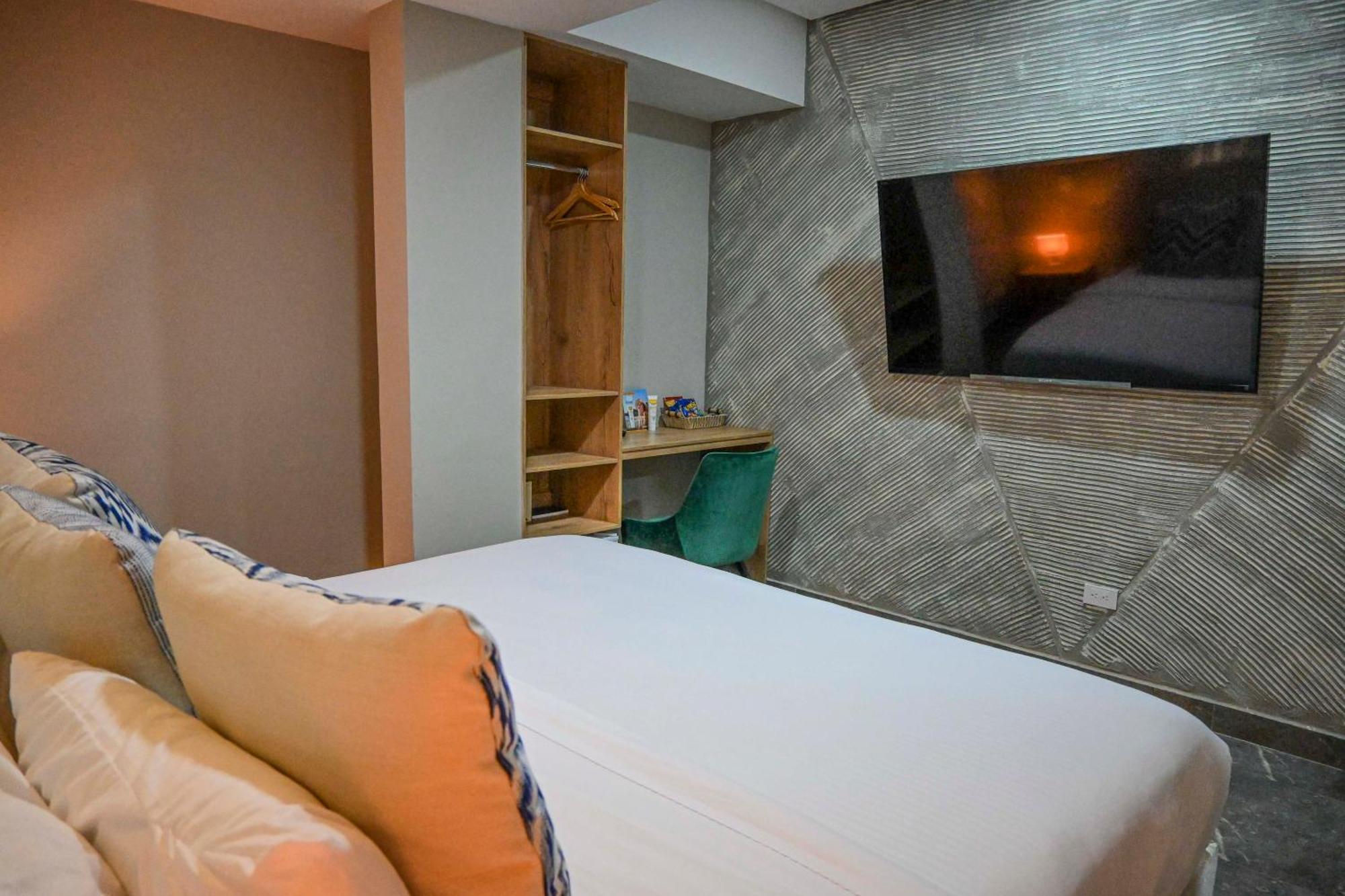 Bahia Azul Manga Hotel